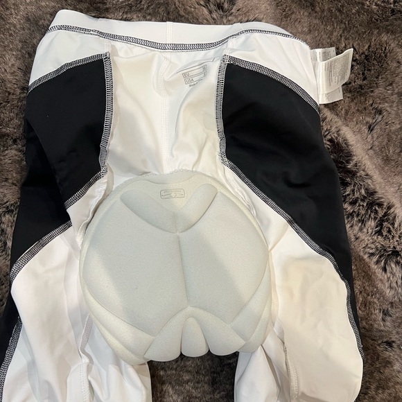 Gore Bike Wear Pants - Women's Black and White Athletic Shorts